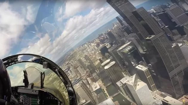 Μοναδικό υπερθέαμα με απίστευτους ελιγμούς και χαμηλές πτήσεις πάνω από το Σικάγο (βίντεο)